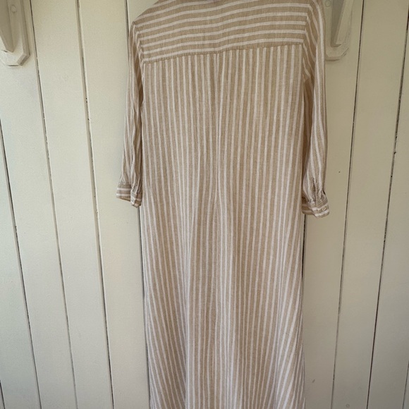 Striped Beige and White Button-Up Dress - Picture 4 of 6